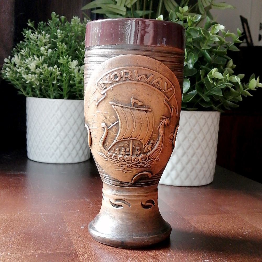 Viikinkien sima-/viinimuki