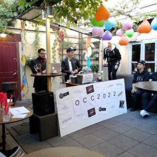 Taneli Huusko, Teerenpeli Oulu. Drinkin muut ainesosat: piimä, munanvalkuainen, sokeriliemi, sitruunahappoliuos, puolukka, rössy. Juu, rössypotuista.