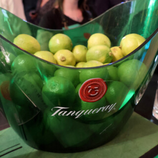 Tuoreita limettejä eli limejä.