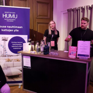 Katajannokalta oli mukana kolme uutta baaria, jotka eivät kuulemma olleet samaa firmaa